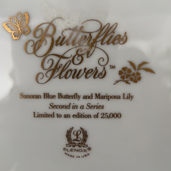 Lenox
Porcelain Plate, Butterflies, and Flowers - Picture 5 of 6